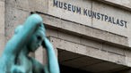 Blick auf den Museumseingang in Düsseldorf