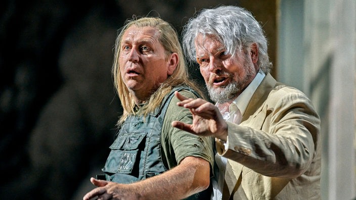 Andreas Schager (Siegfried) und Tomasz Konieczny (Wanderer) im 3. Aufzug von „Siegfried“ bei den Bayreuther Festspielen 2023