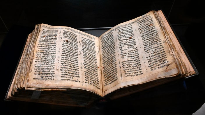 Der "Codex Sassoon", die älteste hebräische Bibel.