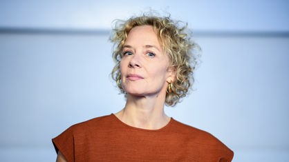 Porträt der Schauspielerin Katja Riemann.