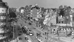 Nach dem Krieg lag Köln in Trümmern
