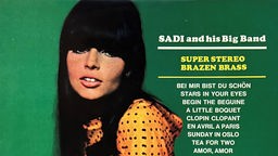 Ausschnitt aus dem Cover des Album "Super Stereo Brazen Brass" von Sadi & His Big Band.