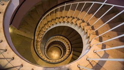 Wendeltreppe im Café Glockenspiel in München