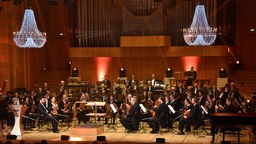 WDR Sinfonieorchester auf der Bühne des Funkhauses