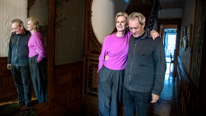 Die Schriftsteller Siri Hustvedt und Paul Auster in ihrem Haus in Brooklyn, New York.