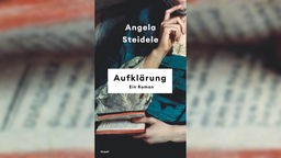 Das Buchcover "Aufklärung" von Angela Steidele zeigt den Ausschnitt einer Zeichnung, auf der eine Person ein Buch in Händen hält.