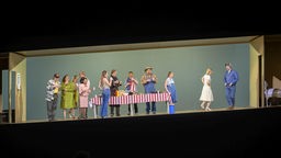 Ensemble in "Dogville" am Aalto-Theater Essen