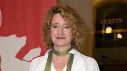 Tricia Tuttle, die neue Leiterin der Berlinale, bei der Pressekonferenz zur Vorstellung der neuen Berlinale-Leitung im Gropius Bau. Berlin, 12.12.2023