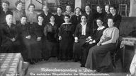 Die weiblichen Abgeordneten der Mehrheitssozialisten in der WAeimarer Nationalversammlung am 1. Juni 1919