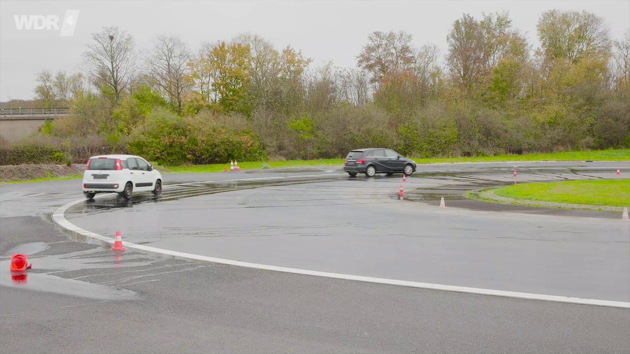 Fahrsicherheitstraining im Rahmen der Aktion "Halber Tacho"