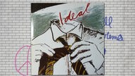 LP Cover Ideal von 1980: Hand bindet Krawatte (Zeichnung) 