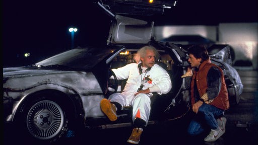Filmszene aus "Zurück in die Zukunft" mit Christopher Lloyd und Michael J. Fox