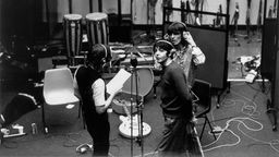 Die Beatles 1968 während der Sessions zu "Hey Jude" in den Abbey Road Studios in London