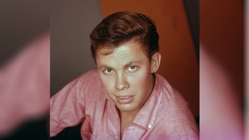 Der deutsche Rock 'n' Roll-Sänger und Schauspieler Peter Kraus, Teenager-Idol der 50er Jahre, in jungen Jahren.