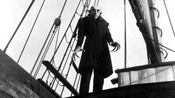 Szene aus F. W. Murnaus Film "Nosferatu"