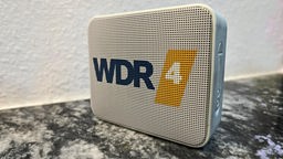 Soundbox mit WDR 4-Schriftzug