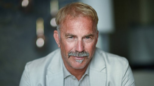 Kevin Costner bei einer Fotosession im Rahmen der Filmfestspiele in Cannes 2024