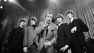 Die Beatles am 09.02.1964 in New York mit Ed Sullivan
