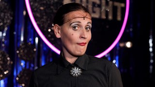 Carmela de Feo in ihrer Rolle als 'La Signora' bei der Aufzeichnung der WDR Kabarett- und Comedyshow 'Ladies Night' im Gloria-Theater. Köln, 09.07.2019.