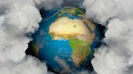 Luftverschmutzung: Erde und Emissionen