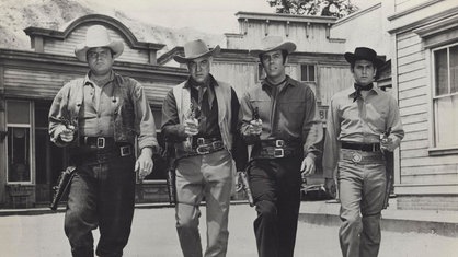 Lorne Greene, Pernell Roberts, Dan Blocker und Michael Landon in der Serie Bonanza. 