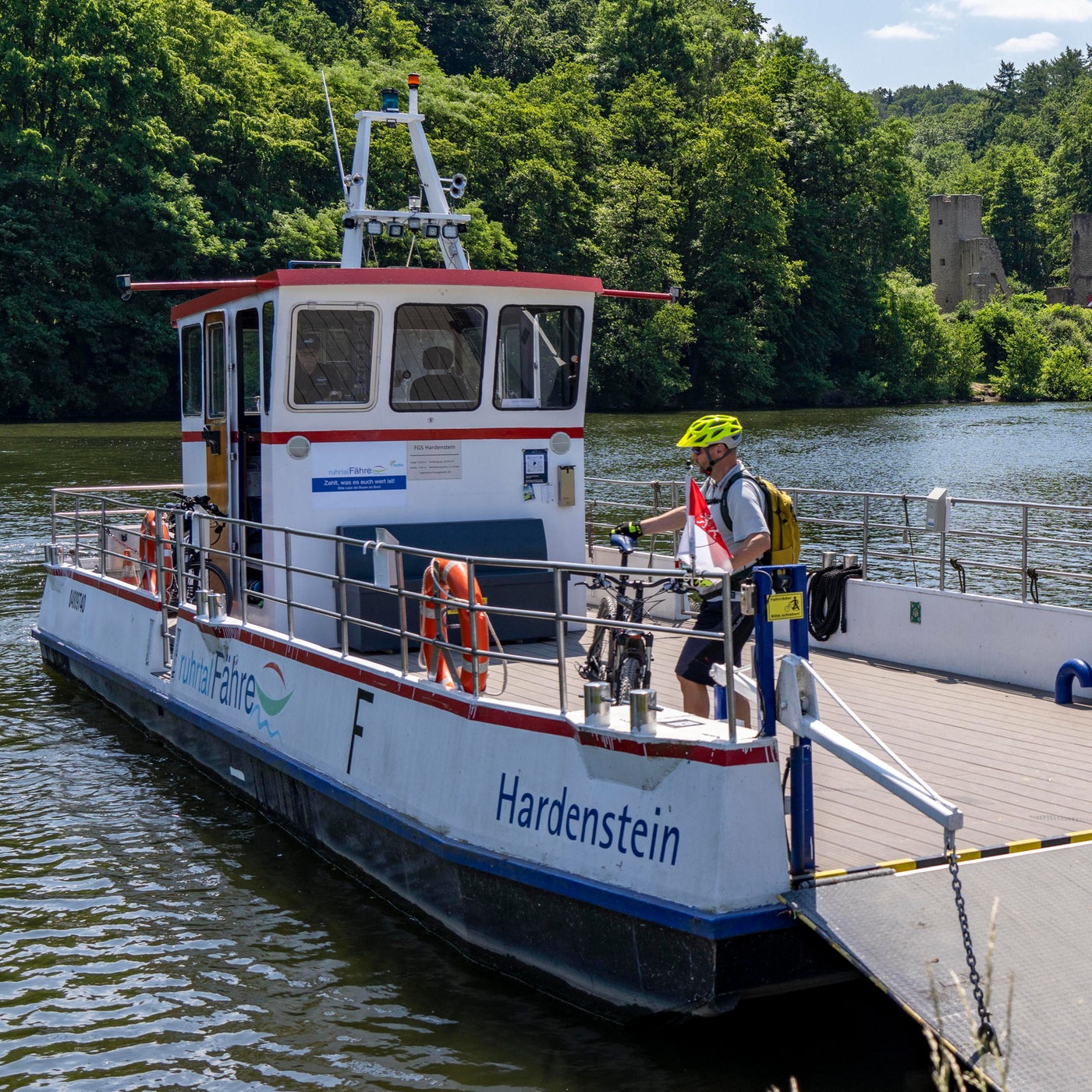 Kleinste Kreuzfahrten in NRW: Mini-Fahrradfähren