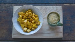 Gemüsepfanne mit Curry und Kokos