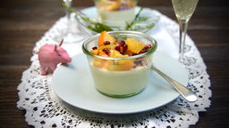 Ullas Lieblingsrezepte: Bayrische Creme zu winterlichem Fruchtsalat