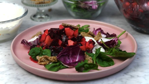 Rote Beete-Salat mit Himbeeren, Zimt und Apfel