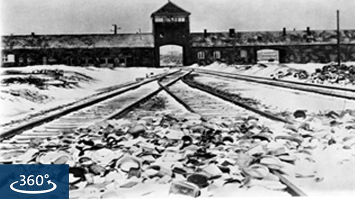 Konzentrationslager Auschwitz-Birkenau (Oswiecim). Blick auf die Schienen der Rampe, an der die Häftlinge ausgeladen wurden.