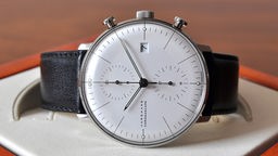 Junghans-Uhr, gestaltet von Max Bill im Bauhaus-Stil