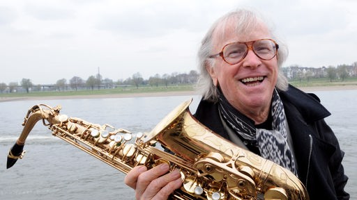 Klaus Doldinger mit Saxophon