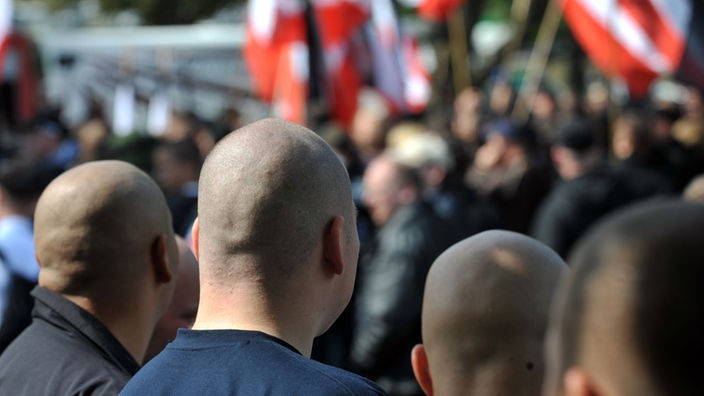Rechtsextreme in Dortmund: Vier Sympathisanten am Rande einer Kundgebung von Rechtsextremisten