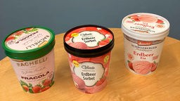 Im Test: Sorbetto Fragola, Erdbeer Sorbet von Gelatelli (Lidl) und Erdbeer-Eis von den Schrozberger Milchbauern (Demeter) 