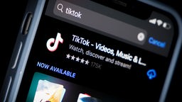 TikTok-App auf einem Handy