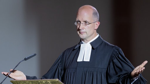 Thorsten Latzel, Präses der Evangelischen Kirche im Rheinland, bei einer Predigt im November 2023. 