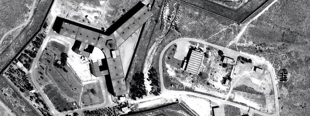 Satellitenbild von Saydnaya, Militärgefängnis in Syrien