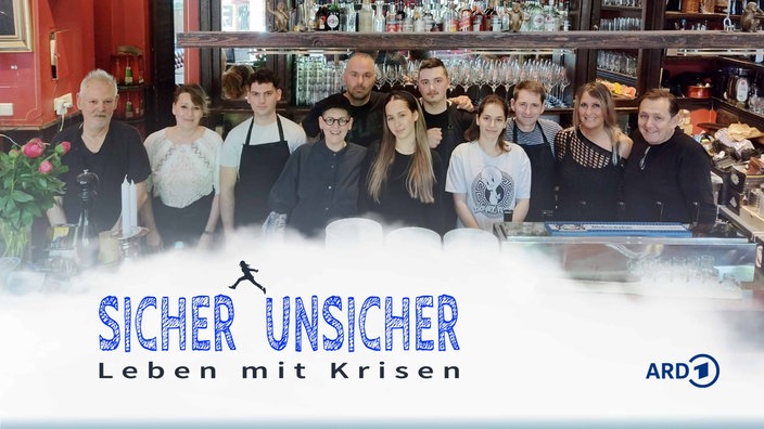 Familie Gatidis in ihrem Restaurant in Berlin-Kreuzberg