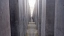 Das Stelenfeld des Denkmals für die ermordeten Juden Europas in Berlin