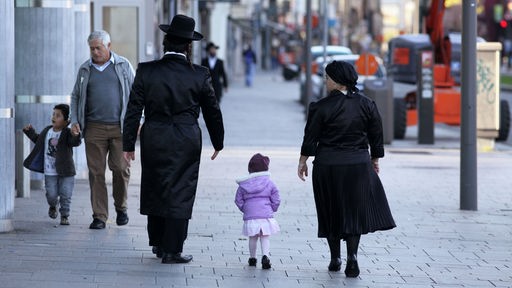 Orthodoxe Juden in Antwerpen, Eltern mit Kind