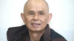 Portrait des noch jungen Zen-Meisters Tich Nhat Hanh