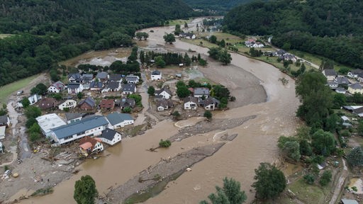 Archivbild: Das durch die Flutkatastrophe zerstörte Dorf Insul (Rheinland-Pfalz, 2021).