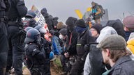 Polizei und Klimaaktivist:innen in Lützerath (10.01.2023)