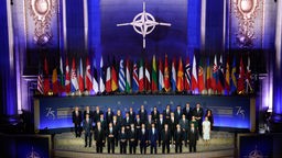 NATO-Mitglieder vor Fahnen anlässlich des 75-jährigen Bestehens der NATO (09.07.2024).