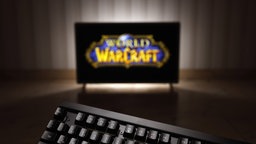 Schriftzug des Computerspiels "World of Warcraft" auf einem Bildschirm. Symbolbild 