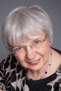 Iris Schürmann Mock hat ein Buch über Schriftstellerinnen geschrieben.