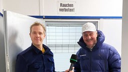 Peter Neururer und WDR5-Reporter Daniel Schlipf