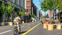 Radfahrer fährt auf der für Autos gesperrten Friedrichstraße