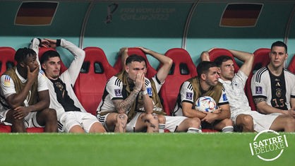 Deutsche Fußballnationalspieler nach dem WM-Aus enttäuscht auf der Ersatzbank 