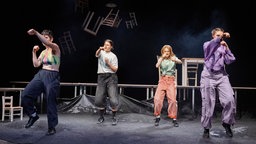 Szene aus "Die Wut, die bleibt" am Theater Bielefeld